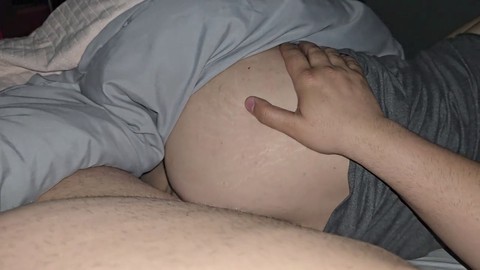 В постели, рукоблудие, hd видеоклипы